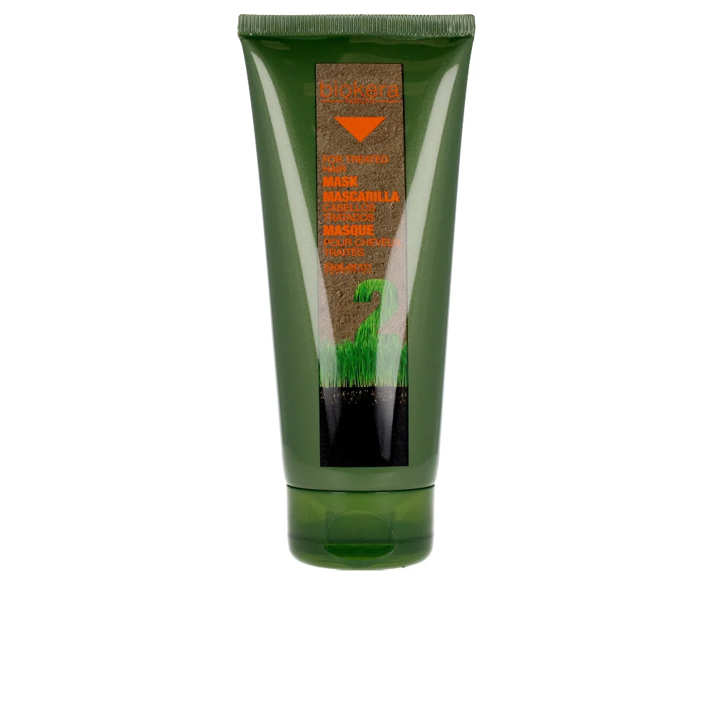 Maschera per capelli trattata con BIOKERA NATURA