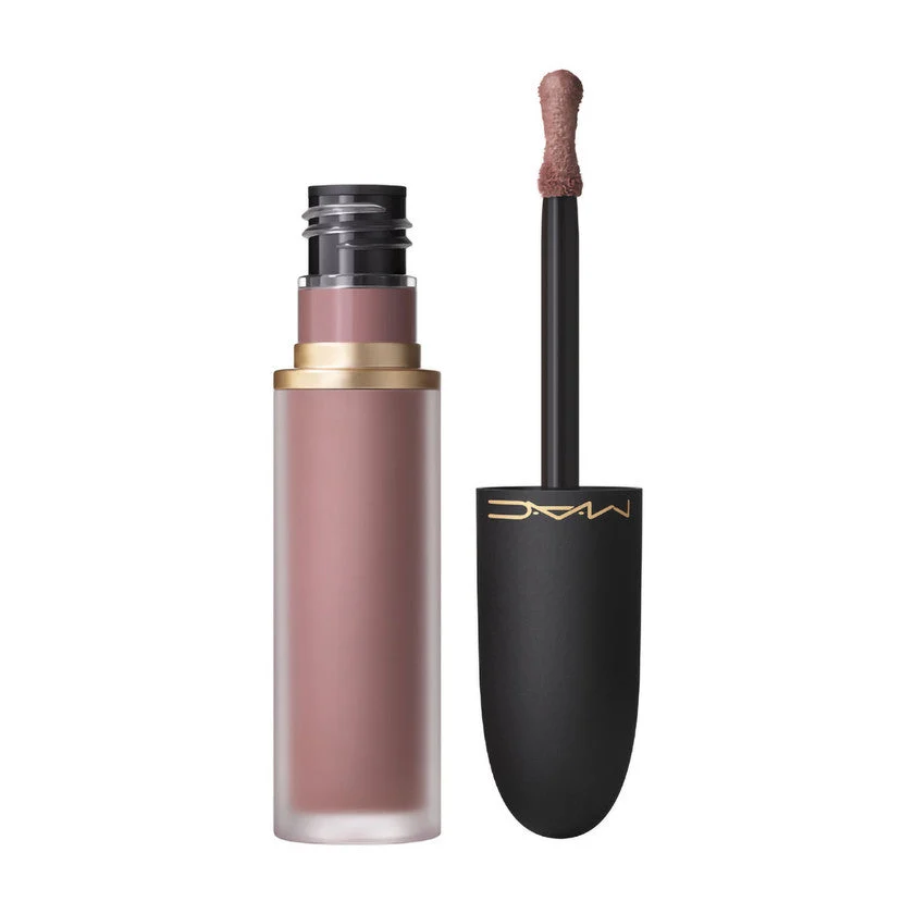 Mousse labbra e guance Powder Kiss di Mac Cosmetics. È una questione personale.