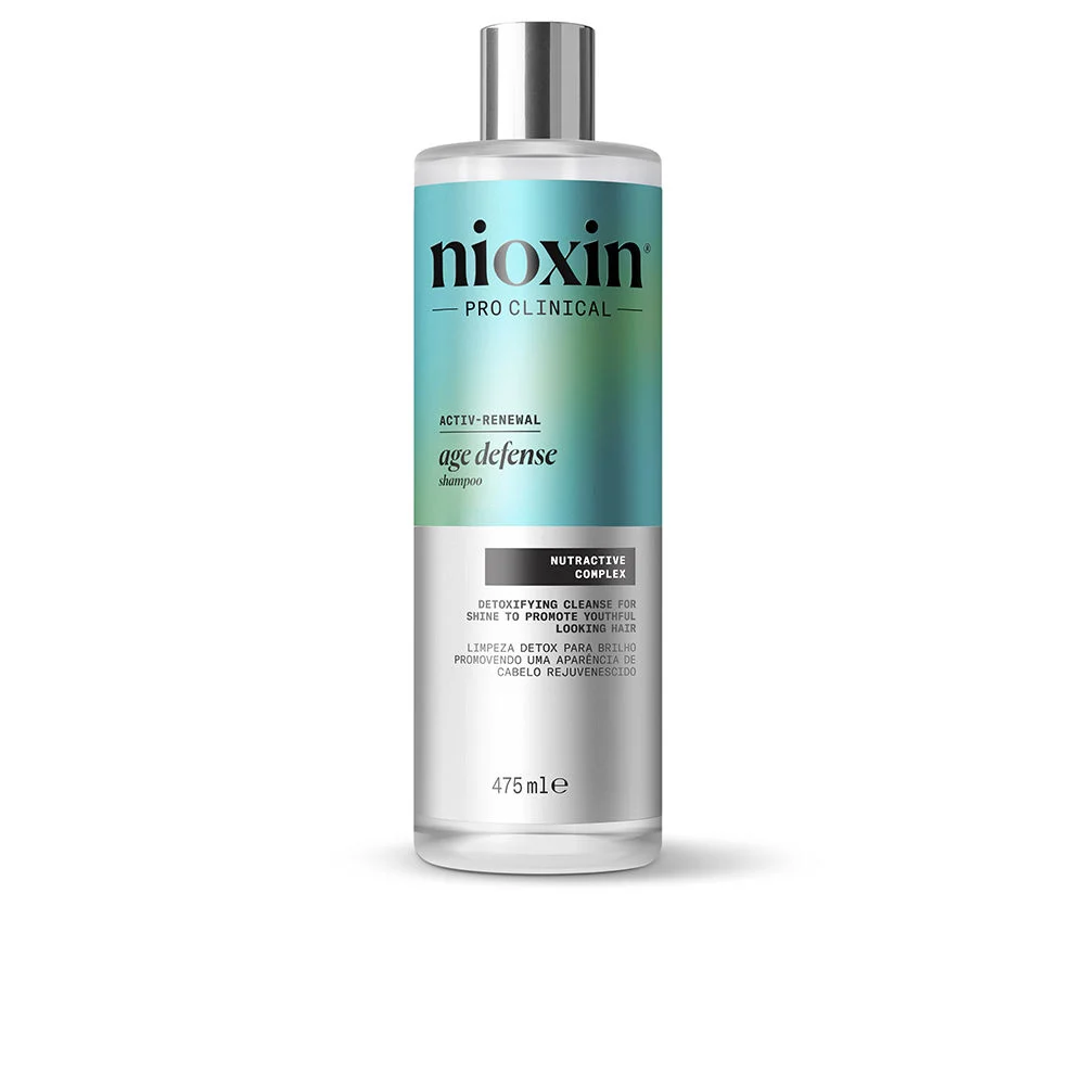 Lo shampoo anti-età AGE DEFENSE purifica il cuoio capelluto con niacinamide