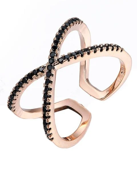 Everneed Scarlett Rosaguldfarvet Krydsring med sorte zirconia sten (U)