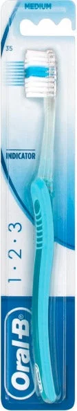 Oral-B Spazzolino Indicator 35 Setole Medium